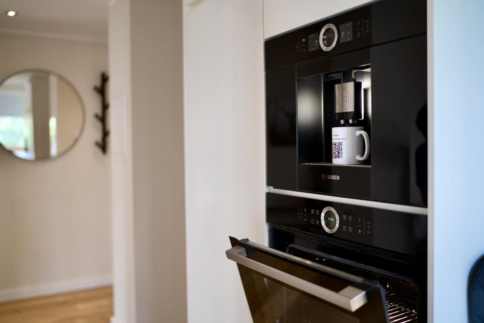 Edler Wohnraum Noble Stadtoase Mit Boxspringbett, Kaffeevollautomat & Parkplatz Цвікау Екстер'єр фото