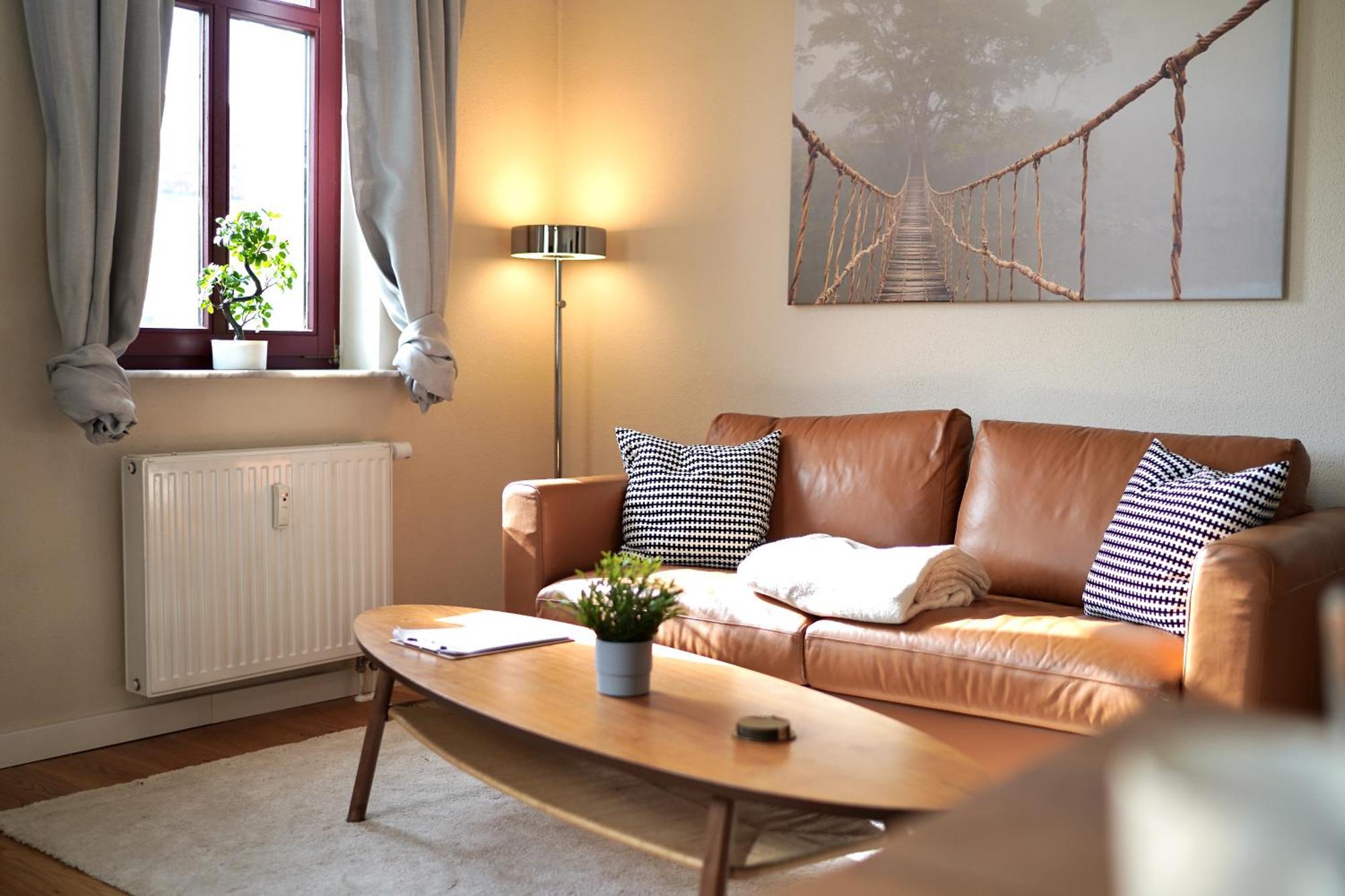 Edler Wohnraum Noble Stadtoase Mit Boxspringbett, Kaffeevollautomat & Parkplatz Цвікау Екстер'єр фото